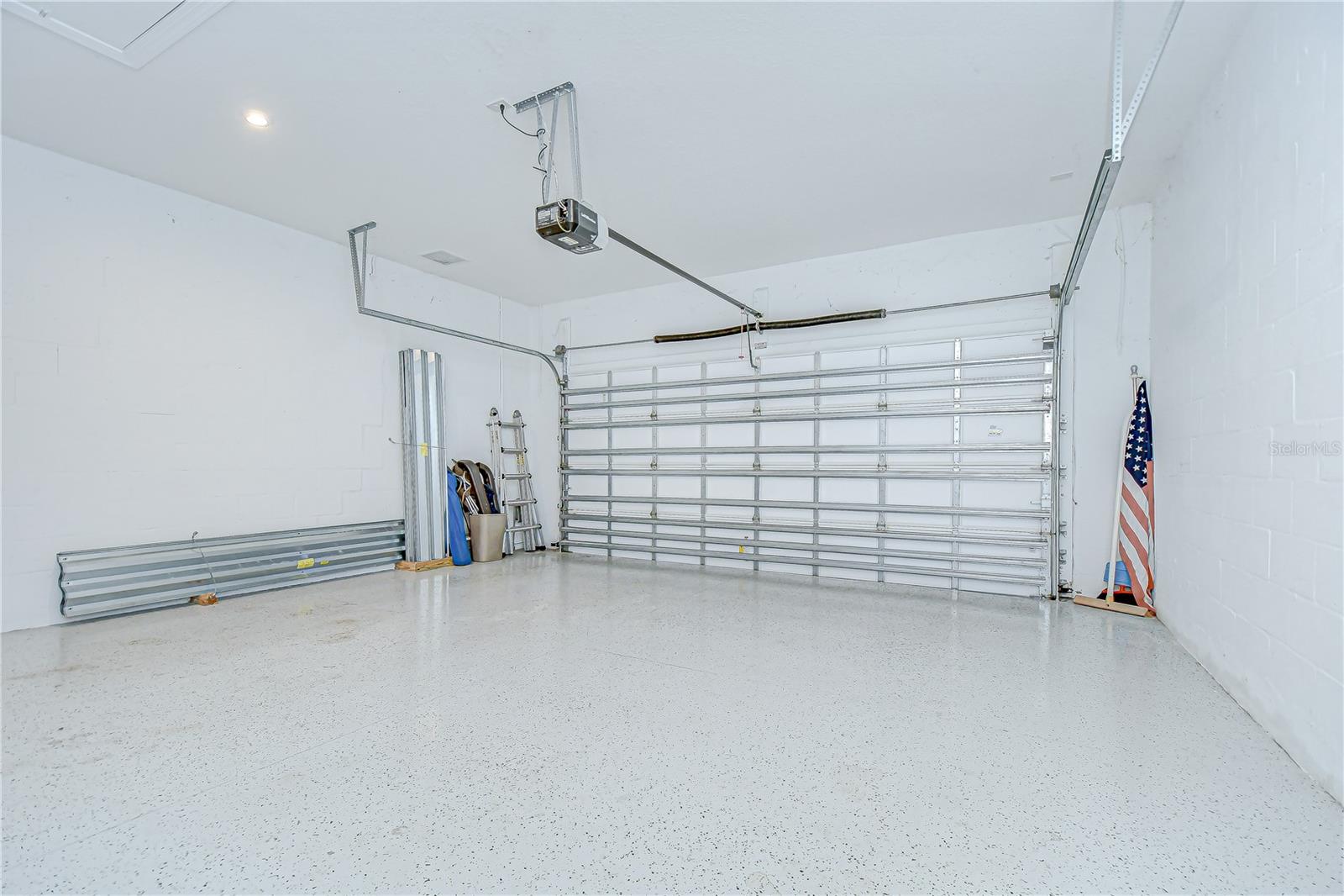 Listing photo id 28 for 10577 Calluna Drive