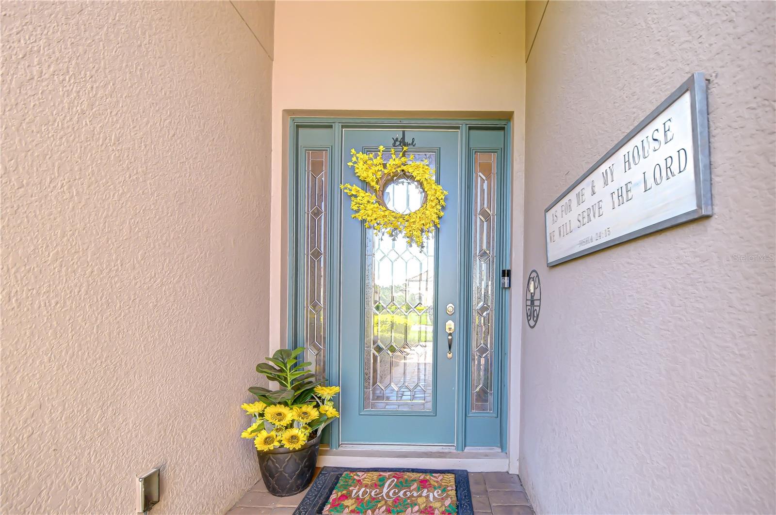 Listing photo id 3 for 10577 Calluna Drive