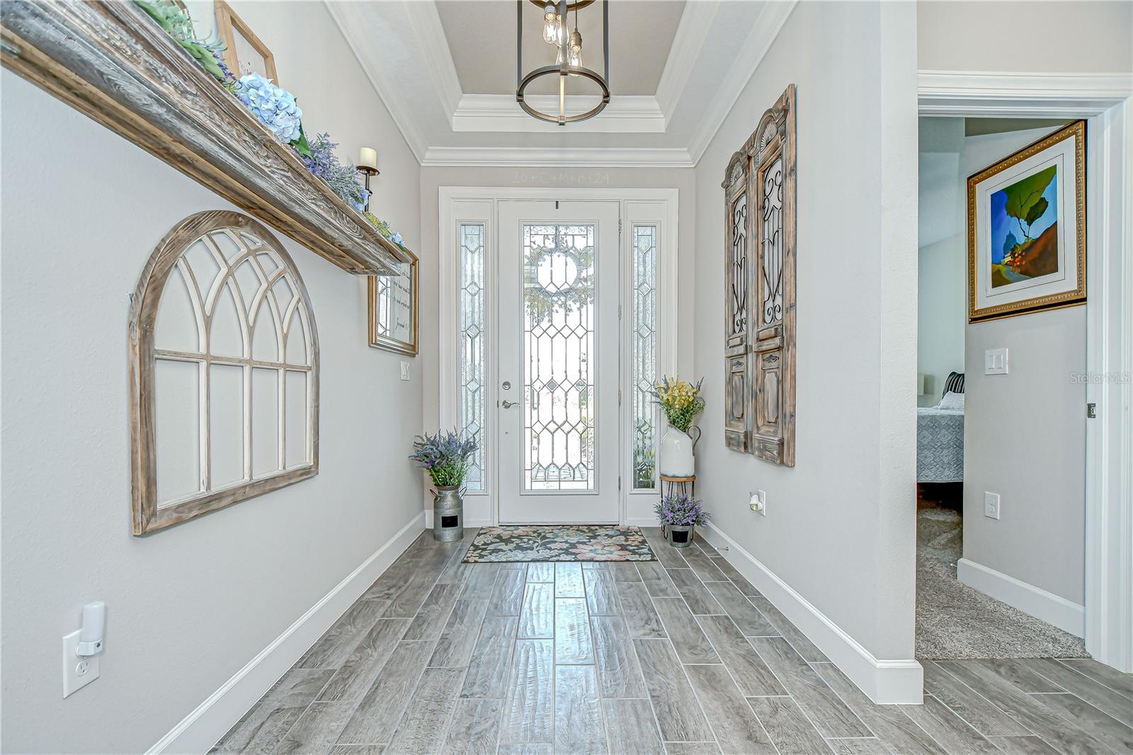 Listing photo id 4 for 10577 Calluna Drive