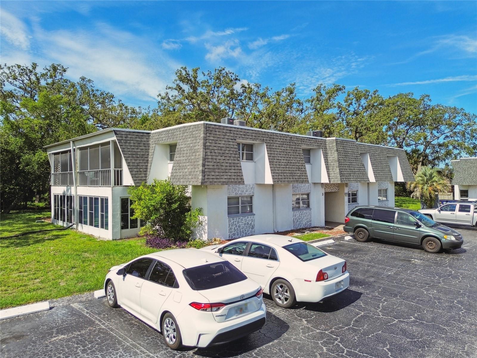 Image 2 of 41 For 3415 Tricon Lane 13