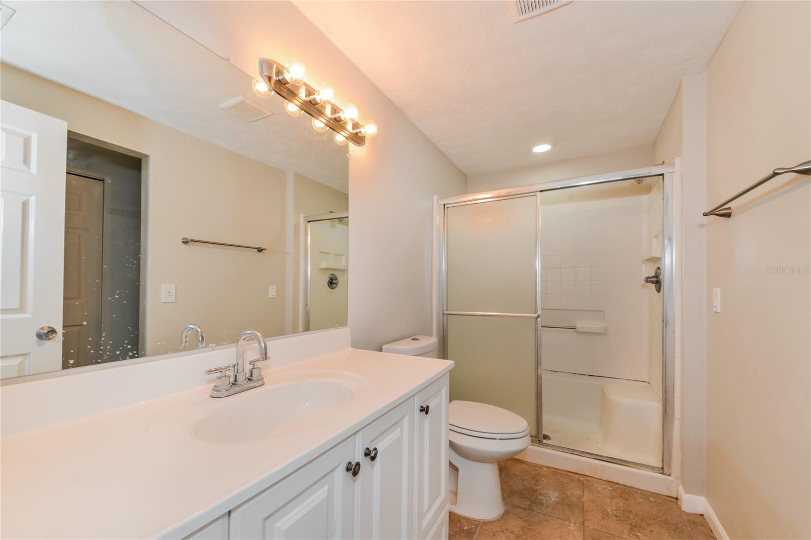 Image 16 of 17 For 2429 Apache Street