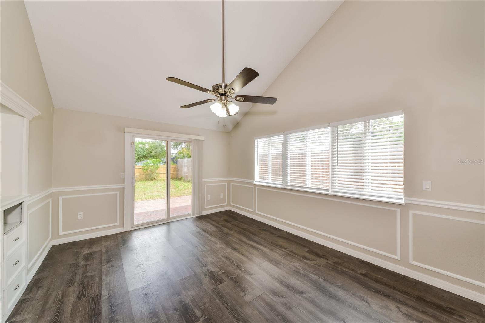 Image 4 of 17 For 2429 Apache Street