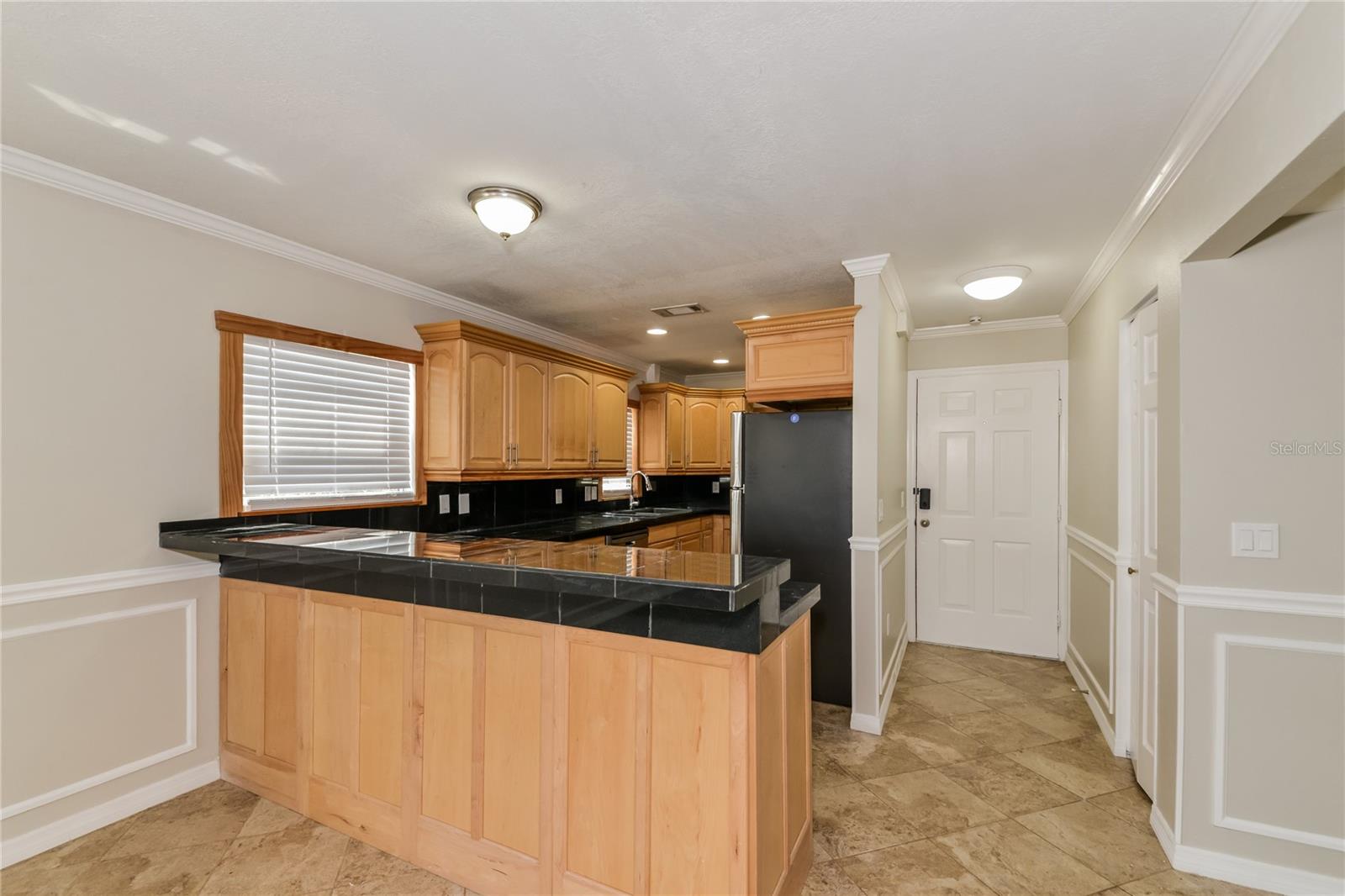 Image 6 of 17 For 2429 Apache Street