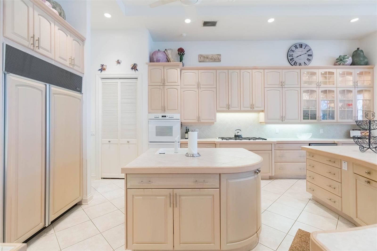 Image 12 of 54 For 6417 Renwick Circle