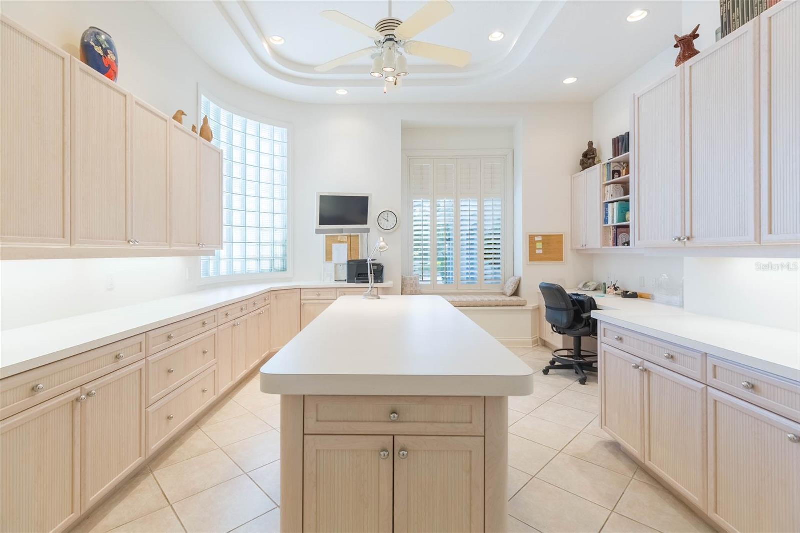 Image 16 of 54 For 6417 Renwick Circle