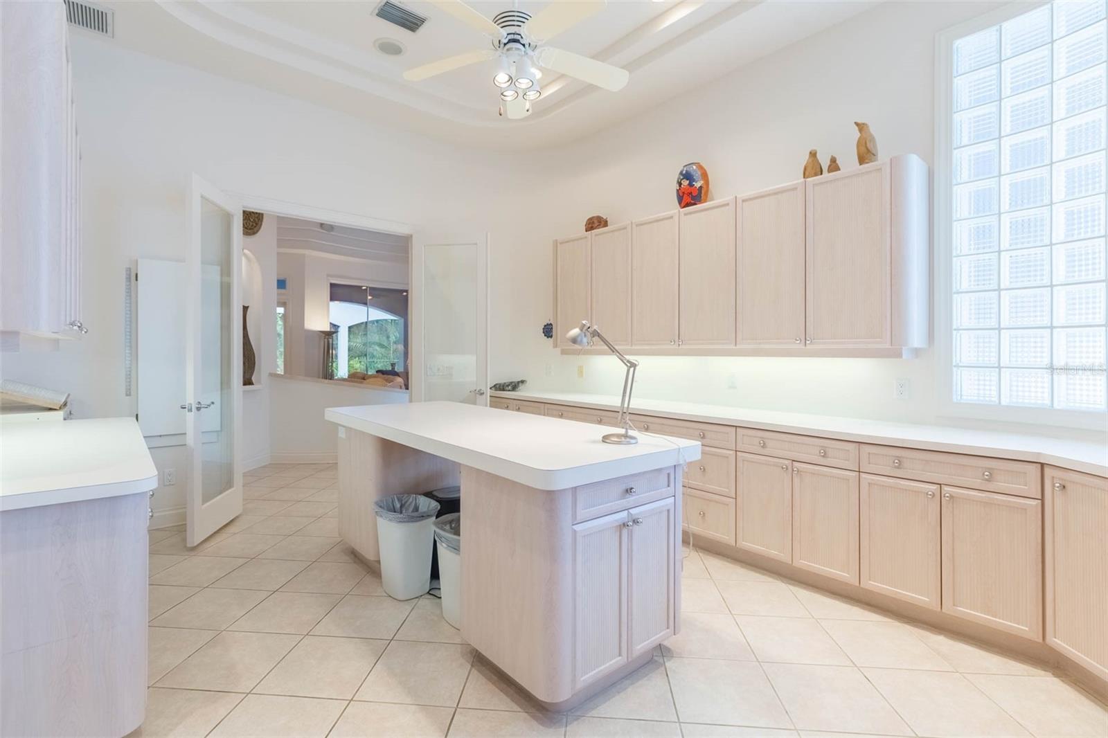 Image 17 of 54 For 6417 Renwick Circle