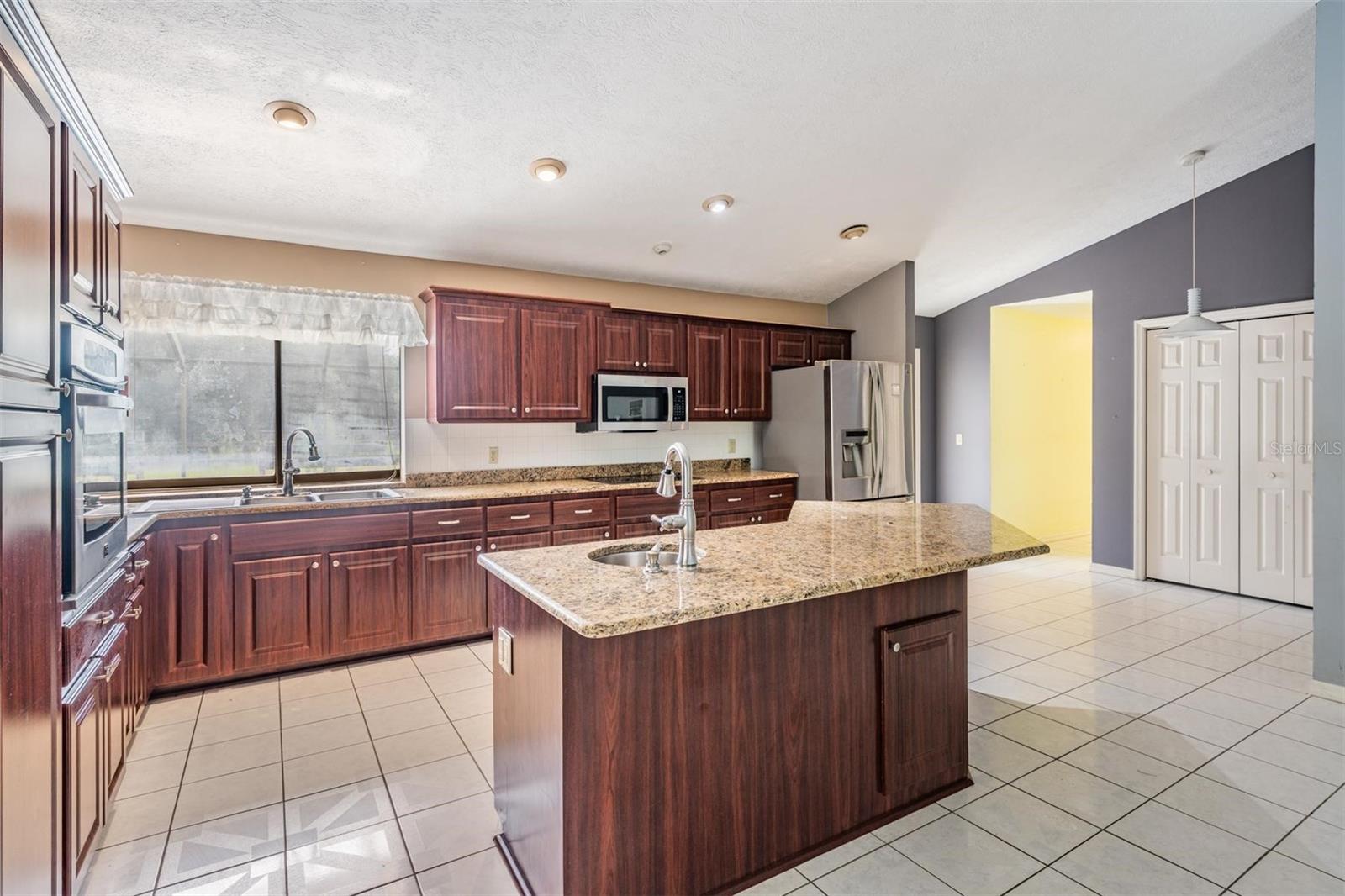 Image 9 of 48 For 3685 Palomino Terrace