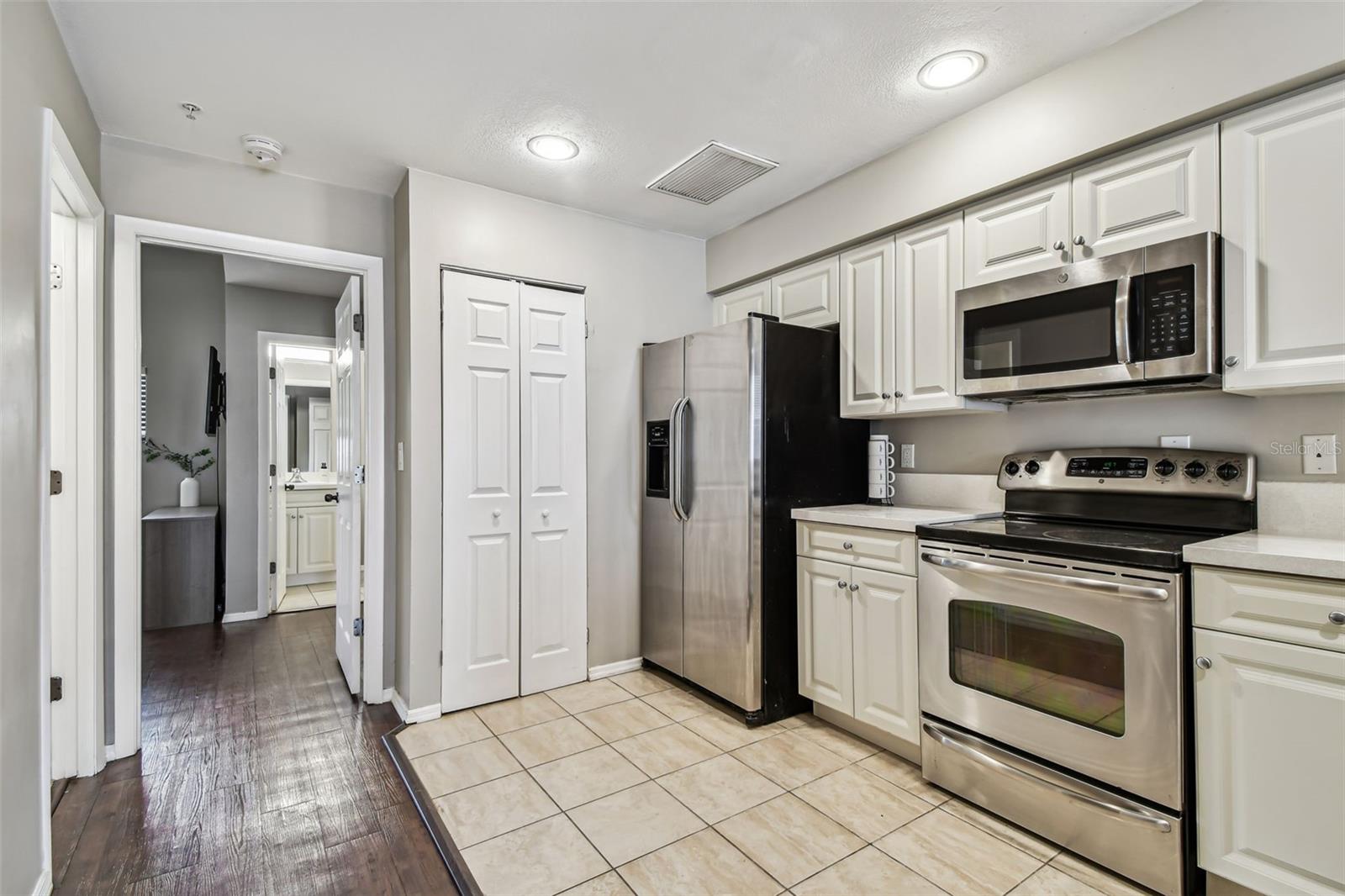 Image 12 of 31 For 1914 4th Avenue 2