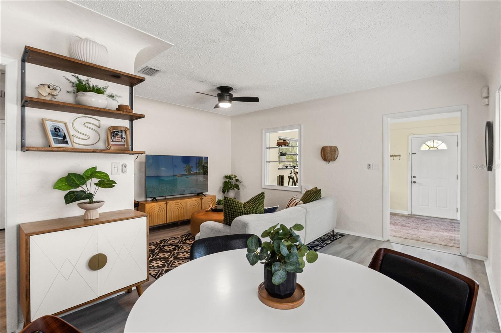 Image 10 of 33 For 830 47th Avenue N