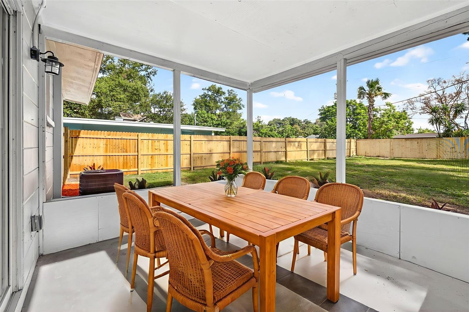 Image 12 of 18 For 920 Lakeside Drive