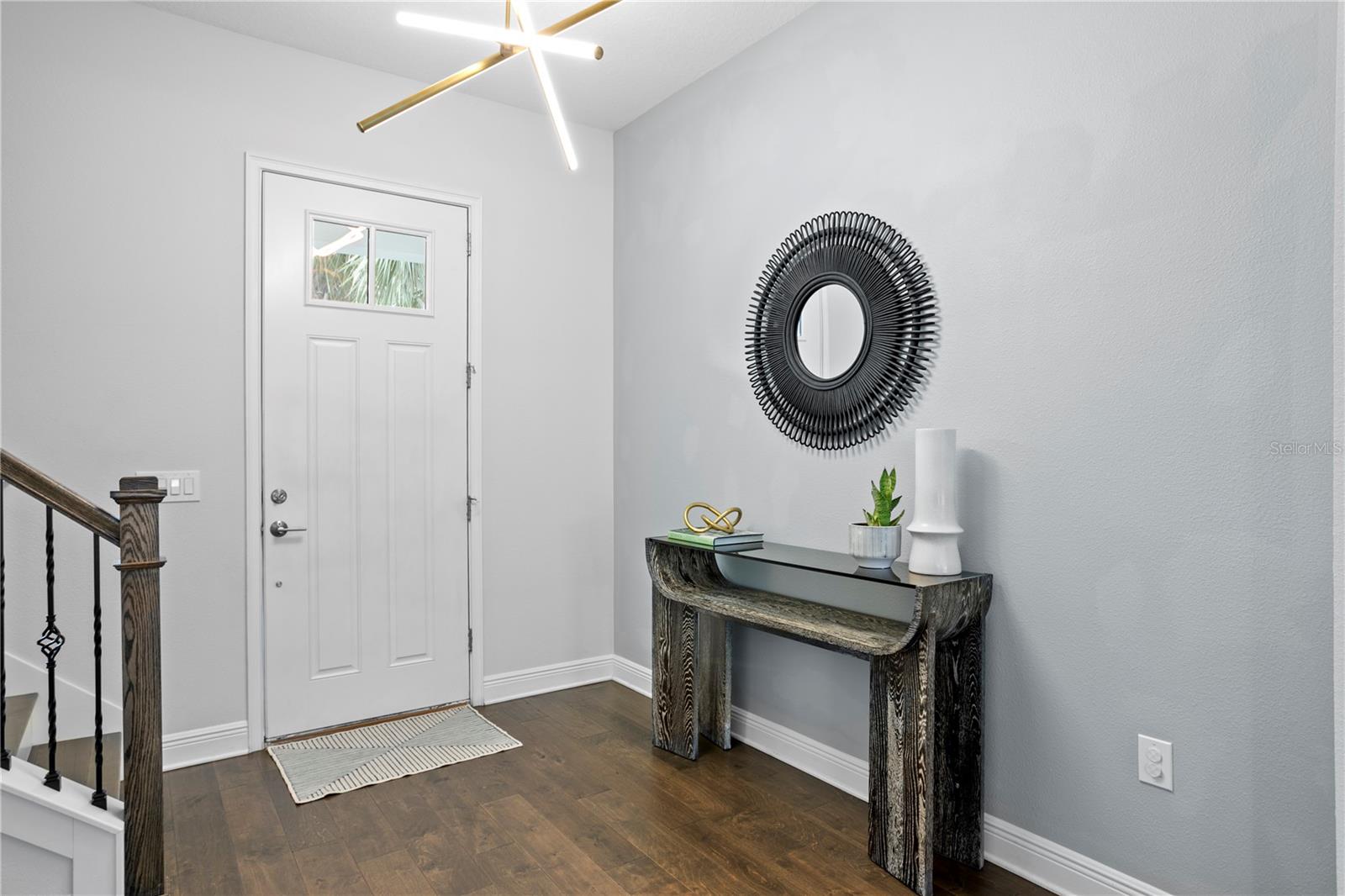 Image 3 of 47 For 6219 Interbay Avenue