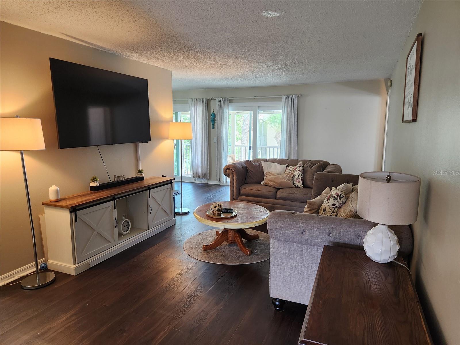 Image 11 of 33 For 6356 7th Avenue W 6356