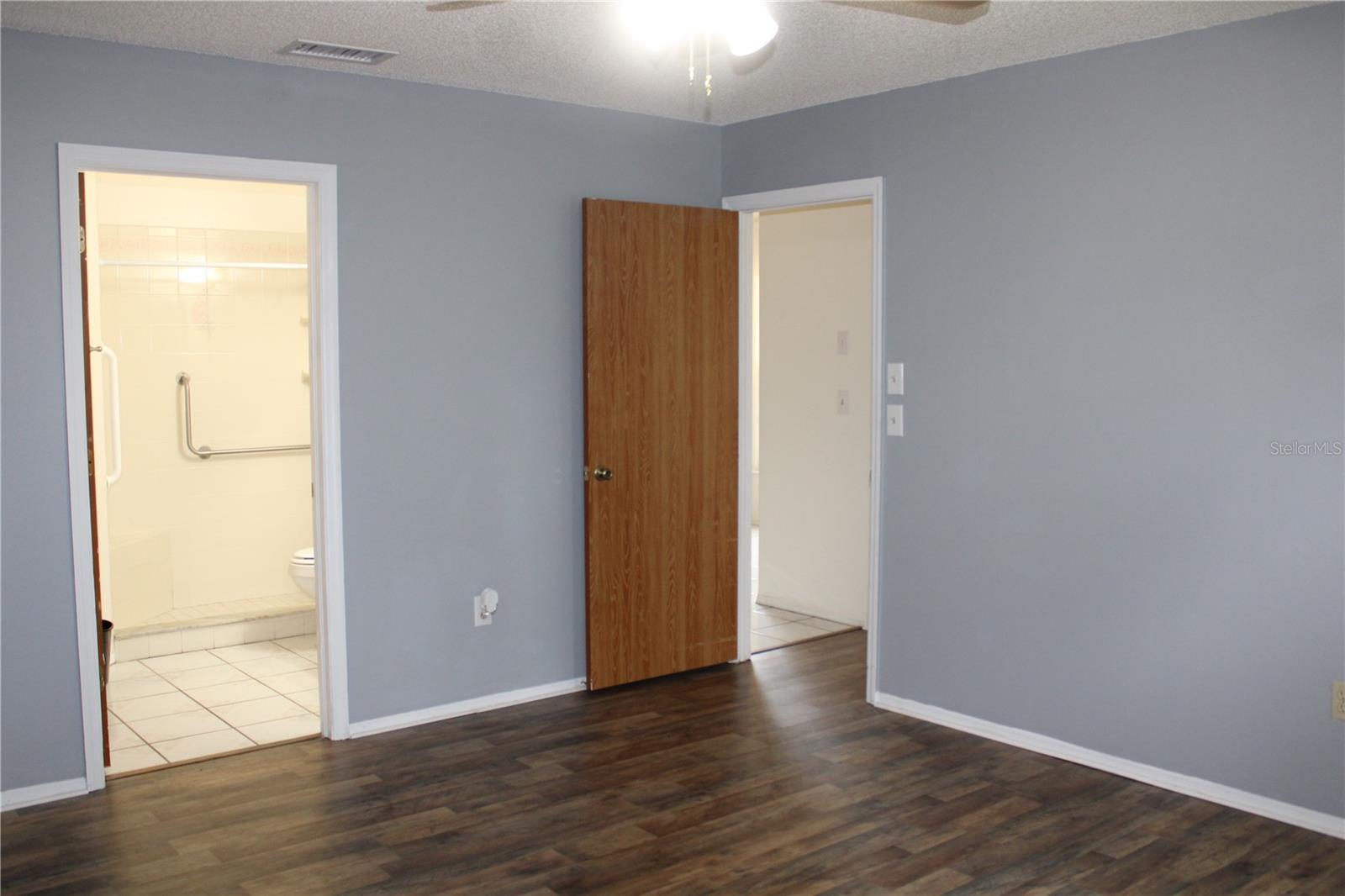 Image 20 of 47 For 10526 Gifford Drive