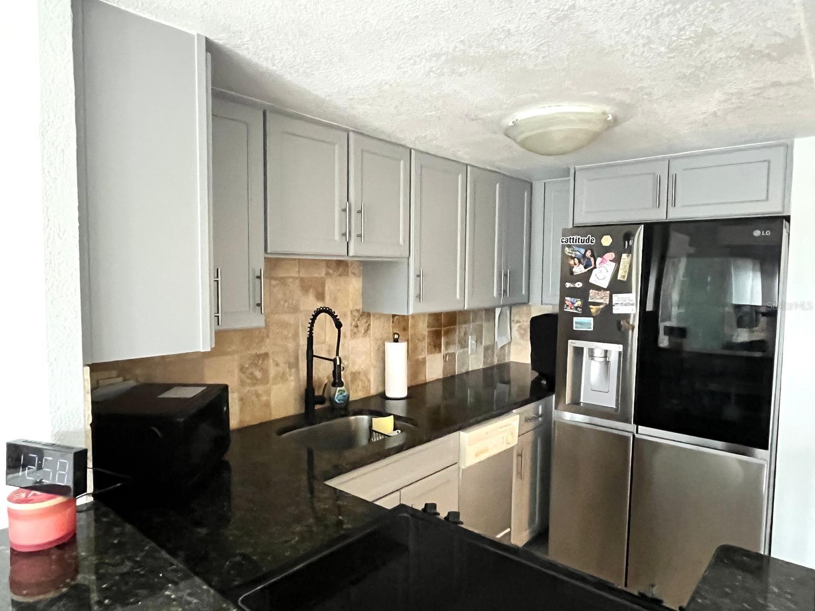 Image 12 of 58 For 880 Mandalay Avenue C206