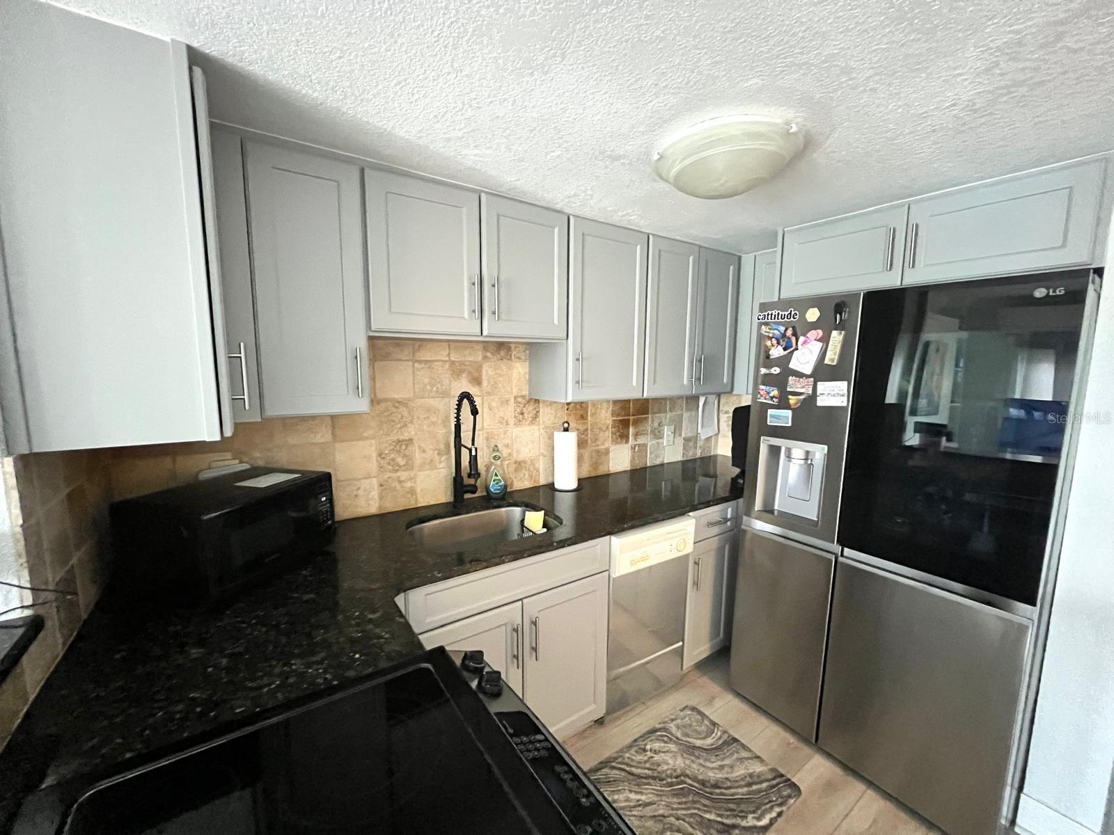 Image 13 of 58 For 880 Mandalay Avenue C206