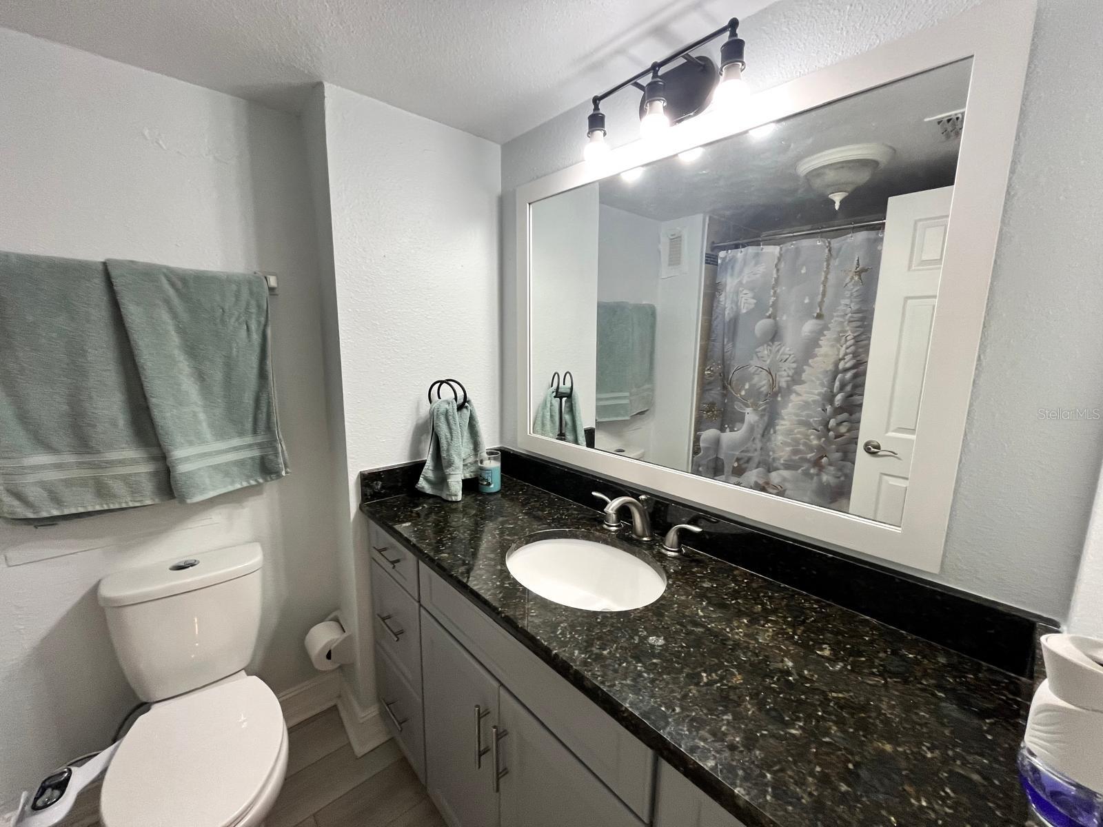 Image 18 of 58 For 880 Mandalay Avenue C206