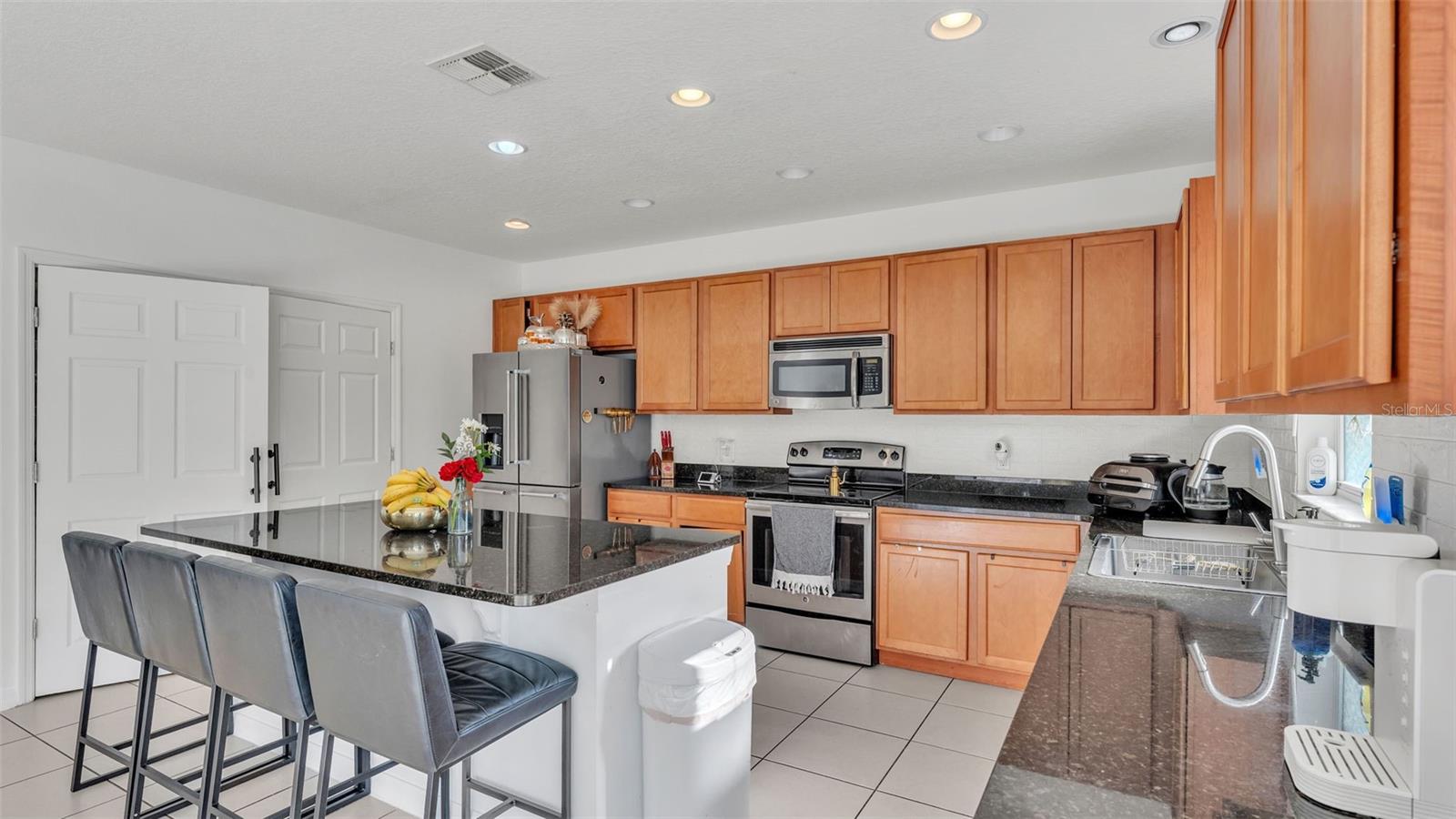Image 19 of 38 For 2259 Waukegan Drive