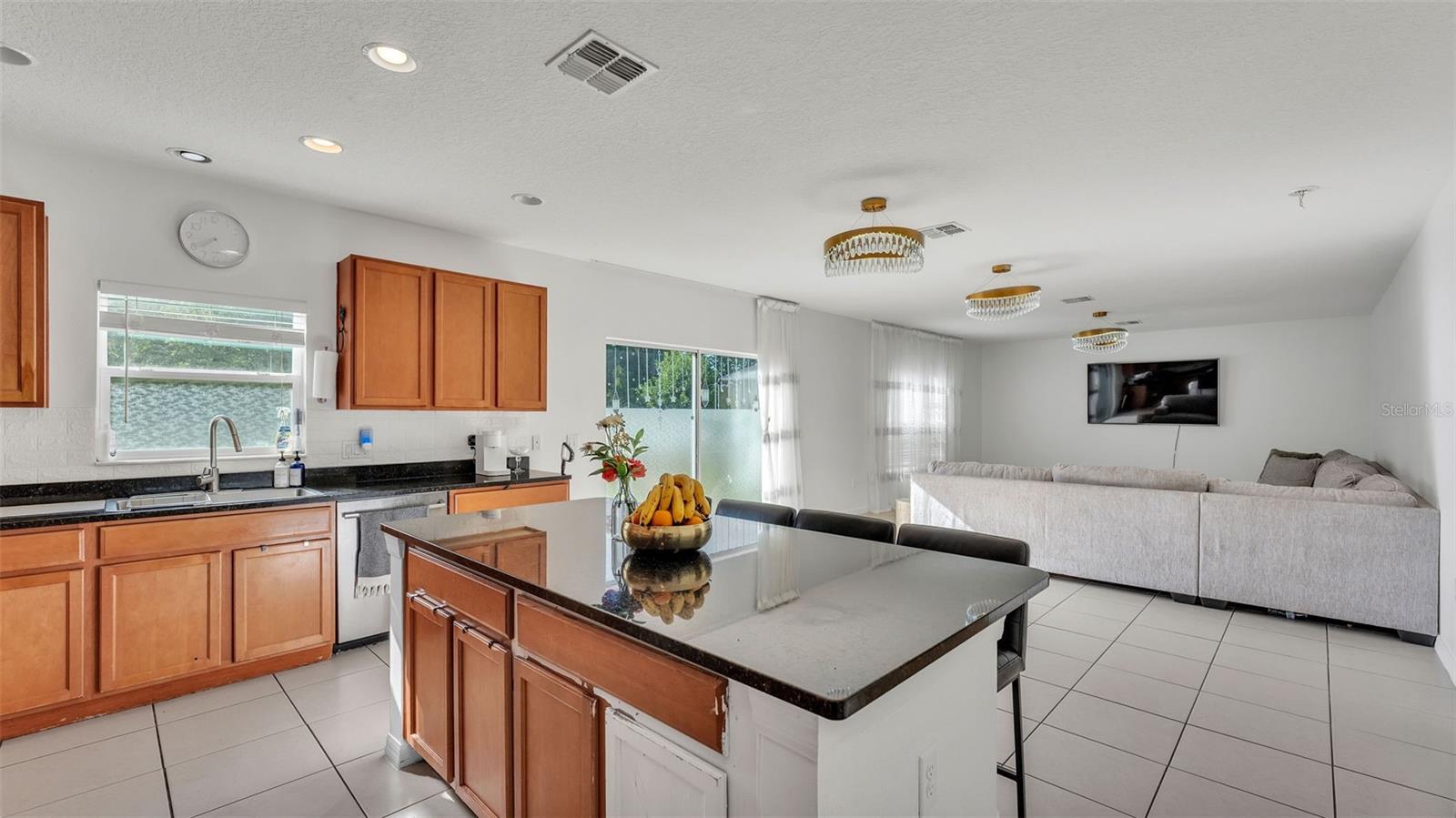 Image 20 of 38 For 2259 Waukegan Drive