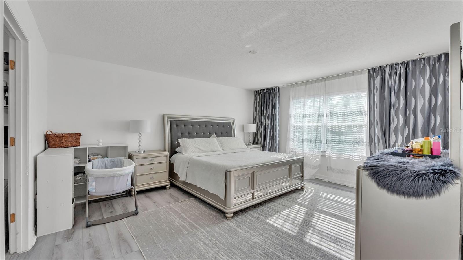 Image 24 of 38 For 2259 Waukegan Drive