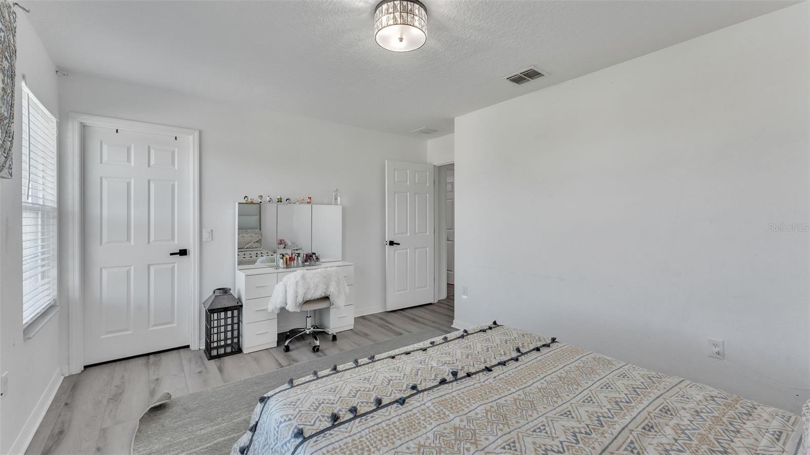 Image 34 of 38 For 2259 Waukegan Drive