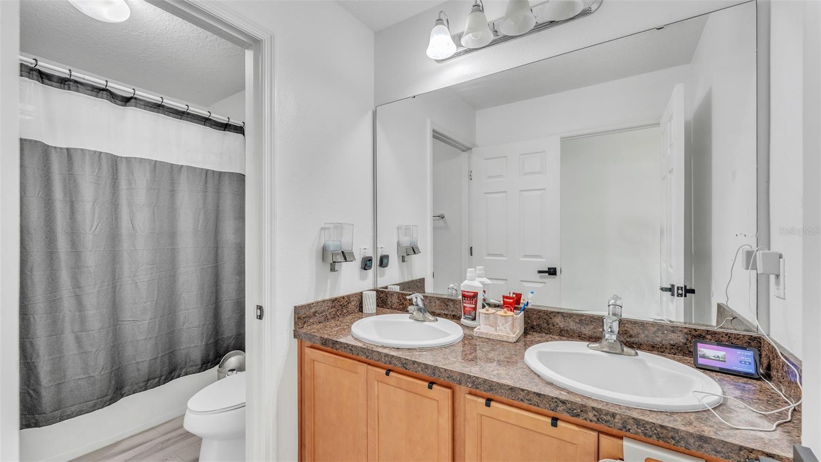 Image 35 of 38 For 2259 Waukegan Drive