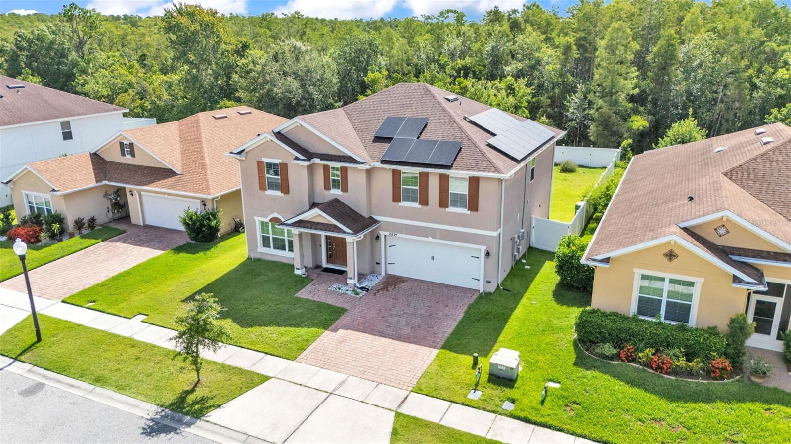 Image 4 of 38 For 2259 Waukegan Drive