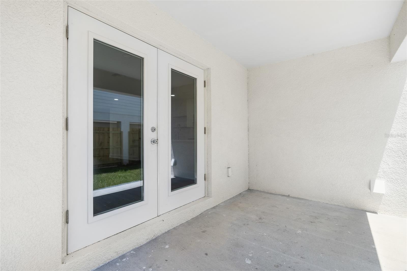Listing photo id 16 for 4300 5th Avenue S