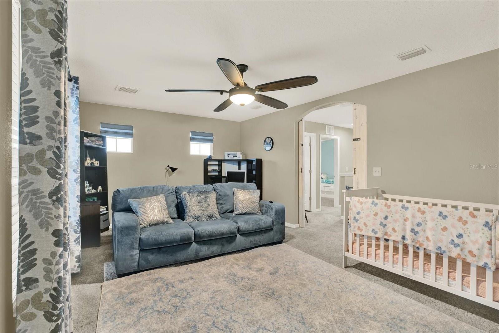 Image 18 of 44 For 735 Winthrop Drive