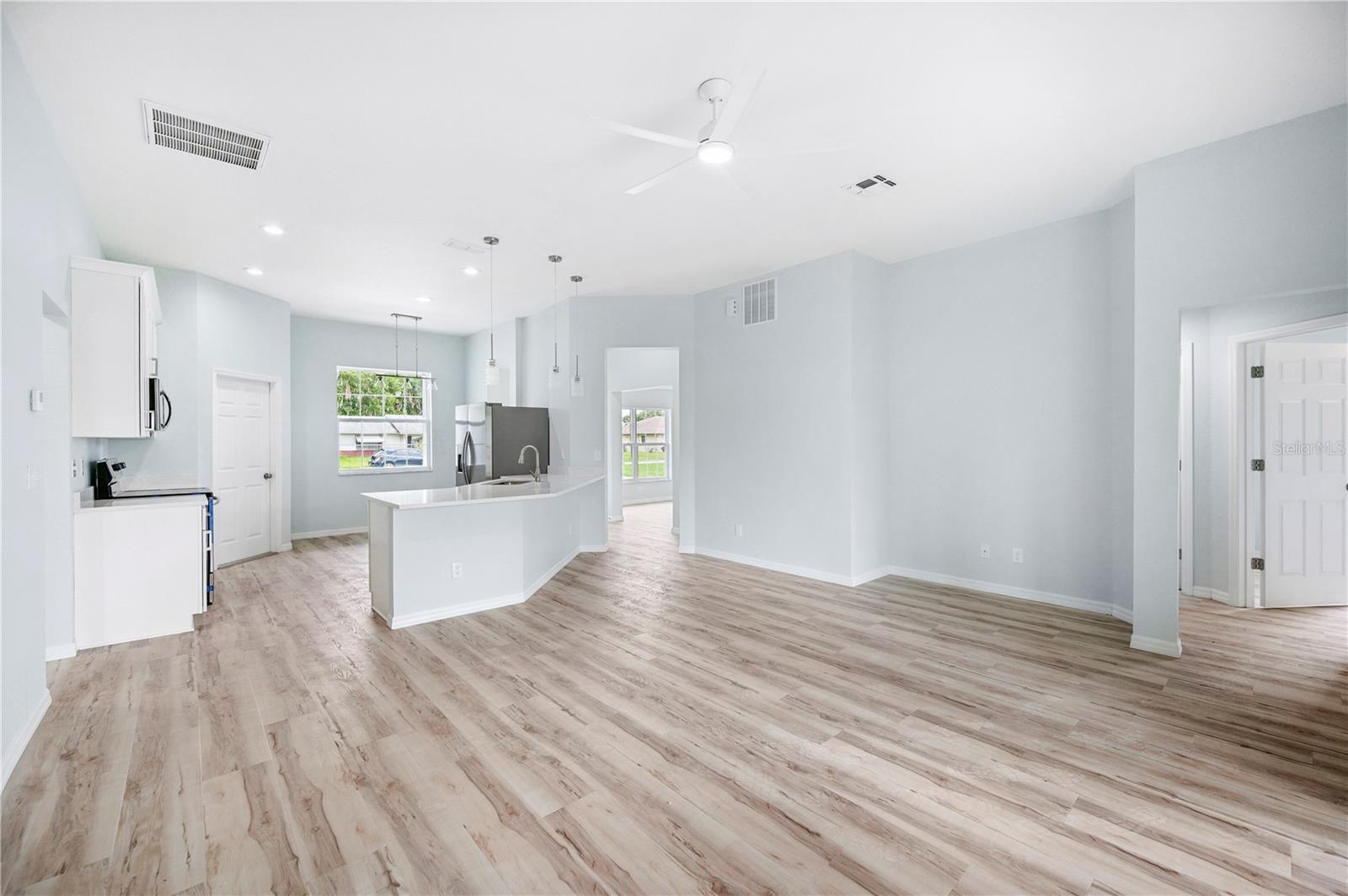 Image 11 of 35 For 3737 Pine Circle