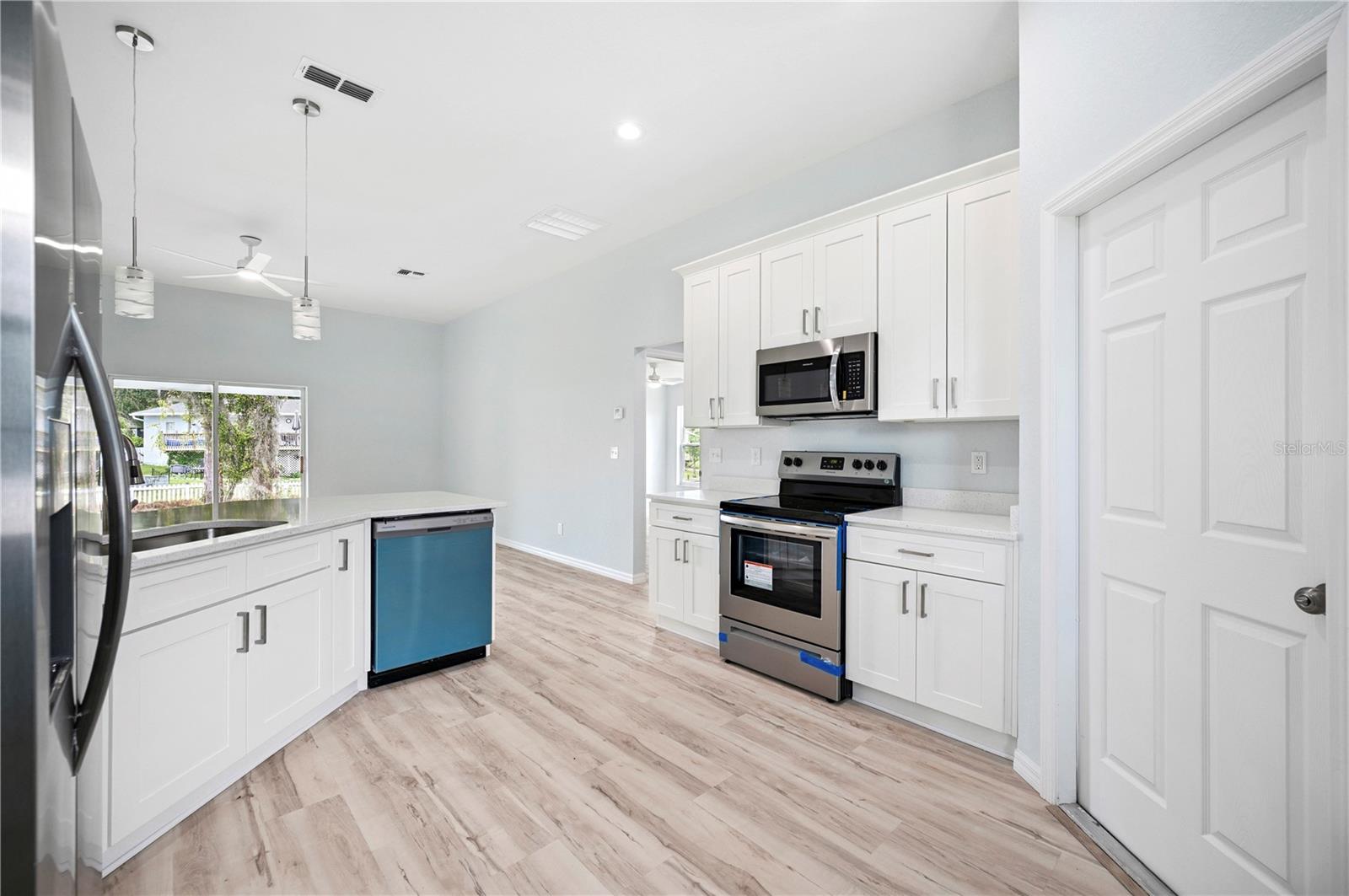 Image 8 of 35 For 3737 Pine Circle