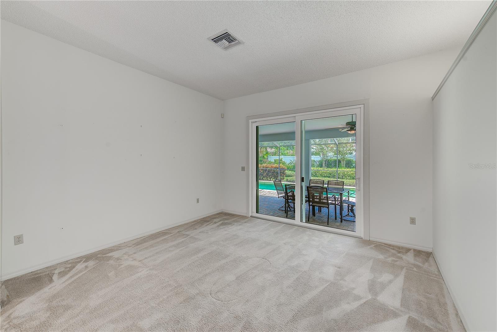 Listing photo id 9 for 14106 Kensington Oak Place