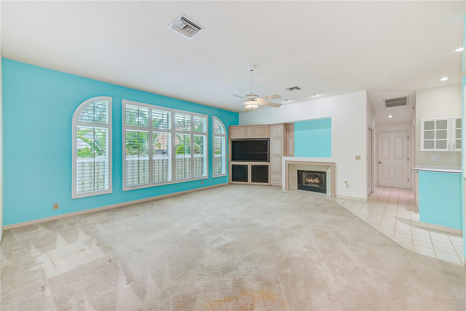Listing photo id 13 for 14106 Kensington Oak Place