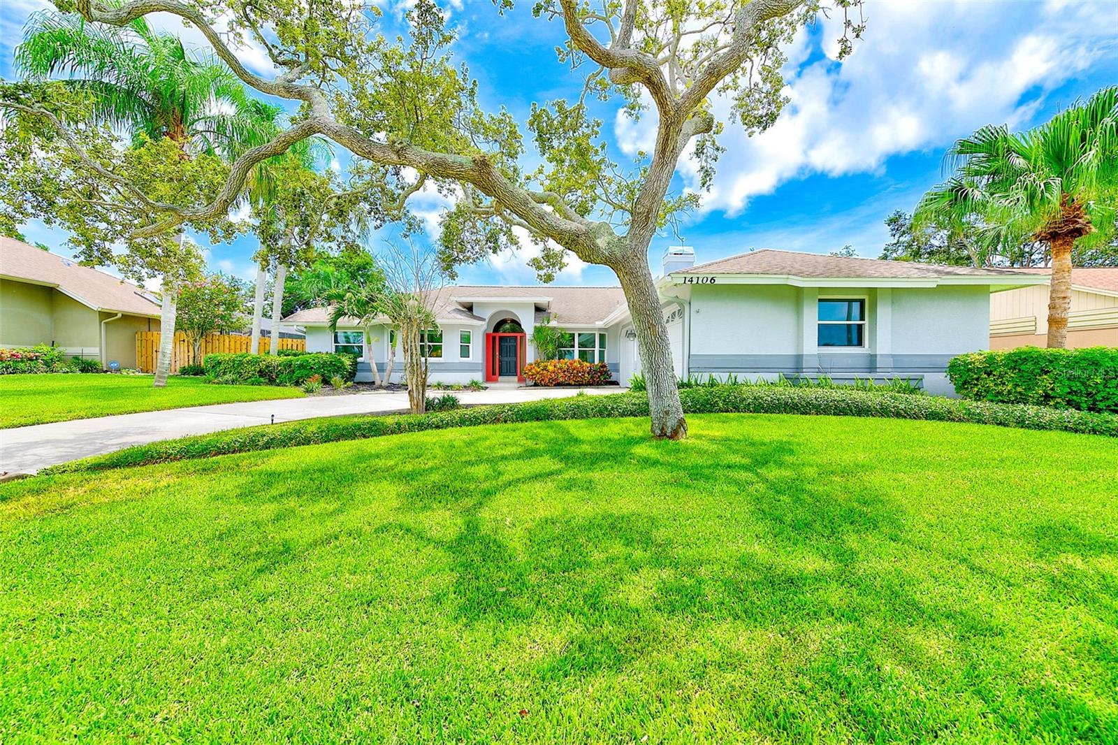 Listing photo id 0 for 14106 Kensington Oak Place