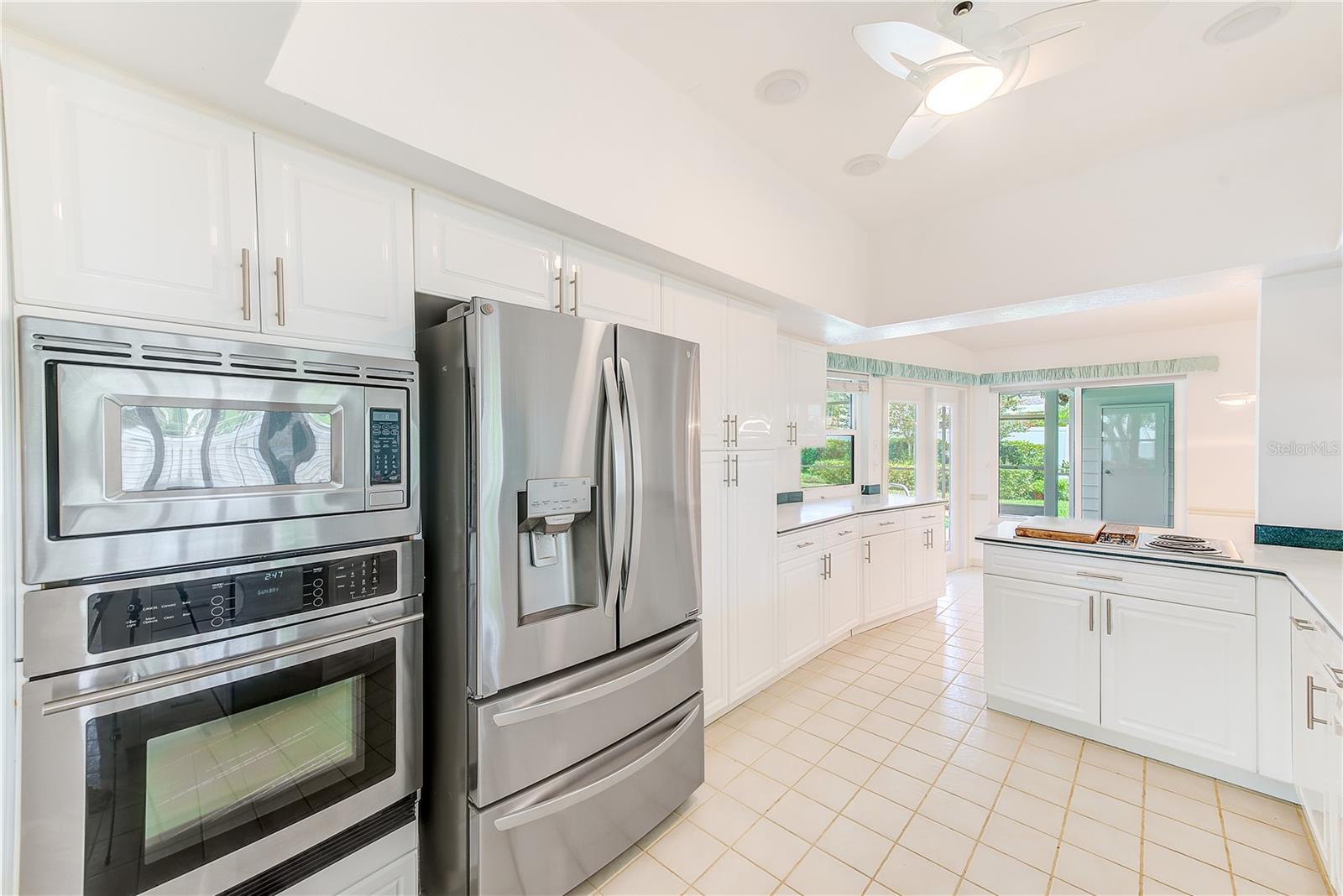 Listing photo id 22 for 14106 Kensington Oak Place