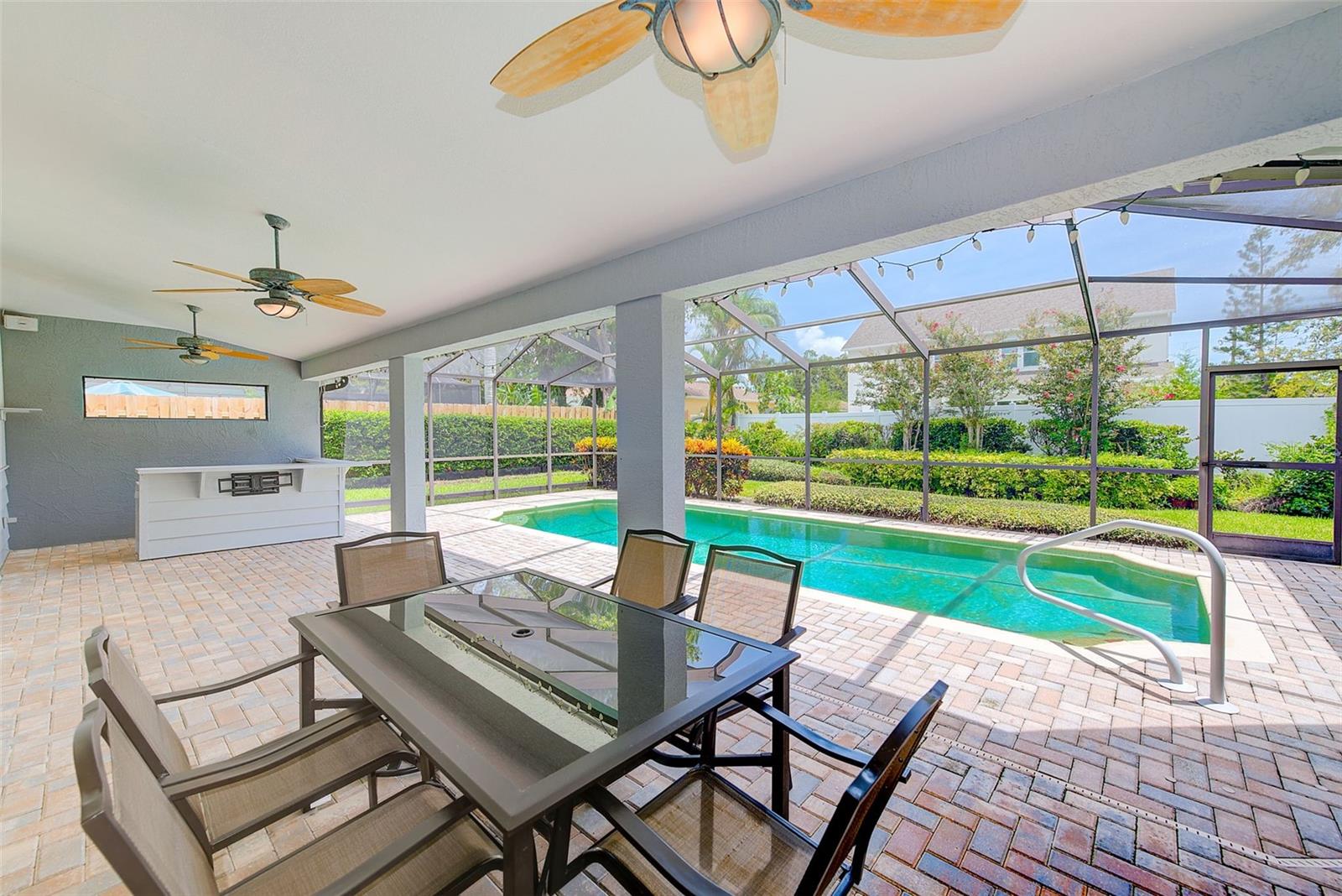 Listing photo id 25 for 14106 Kensington Oak Place