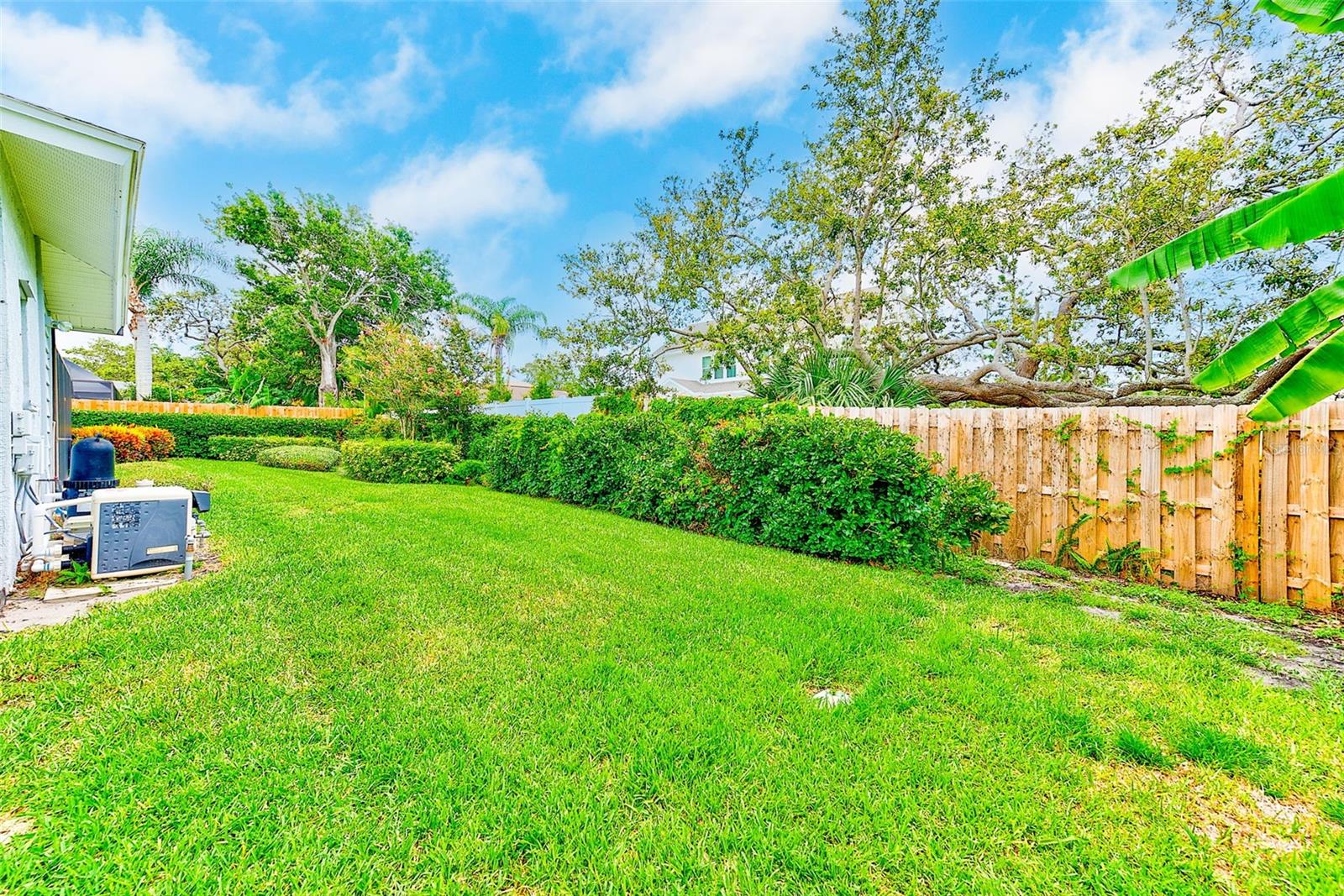 Listing photo id 33 for 14106 Kensington Oak Place