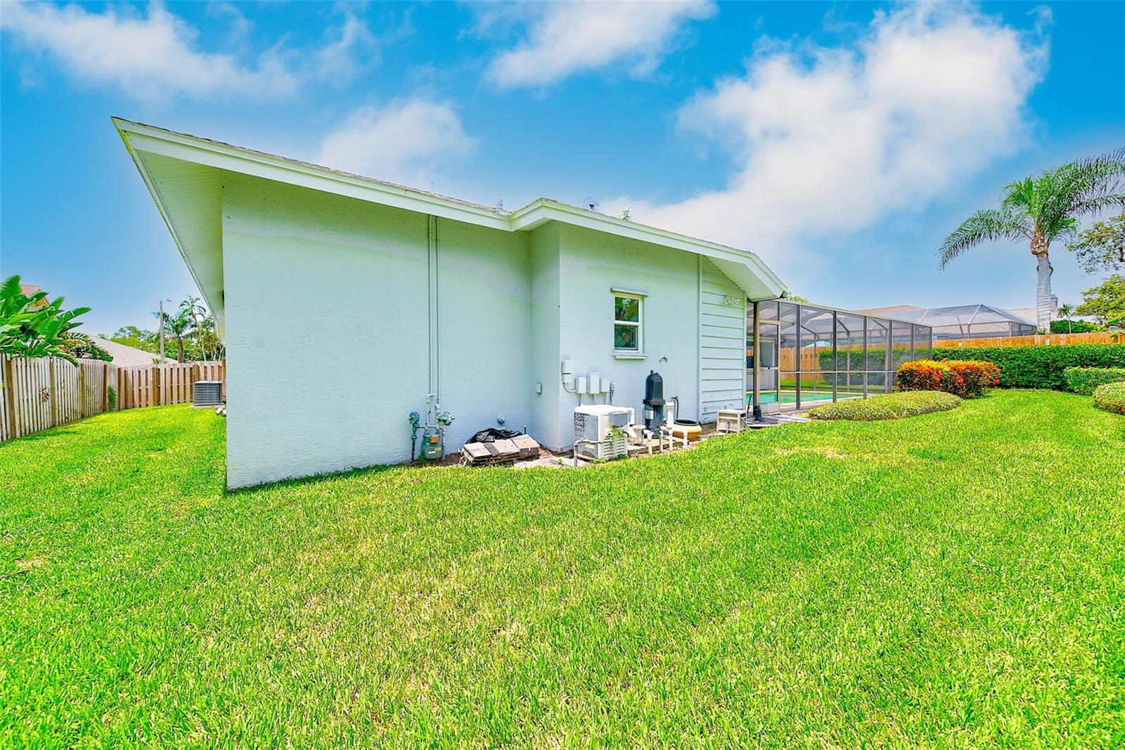 Listing photo id 35 for 14106 Kensington Oak Place