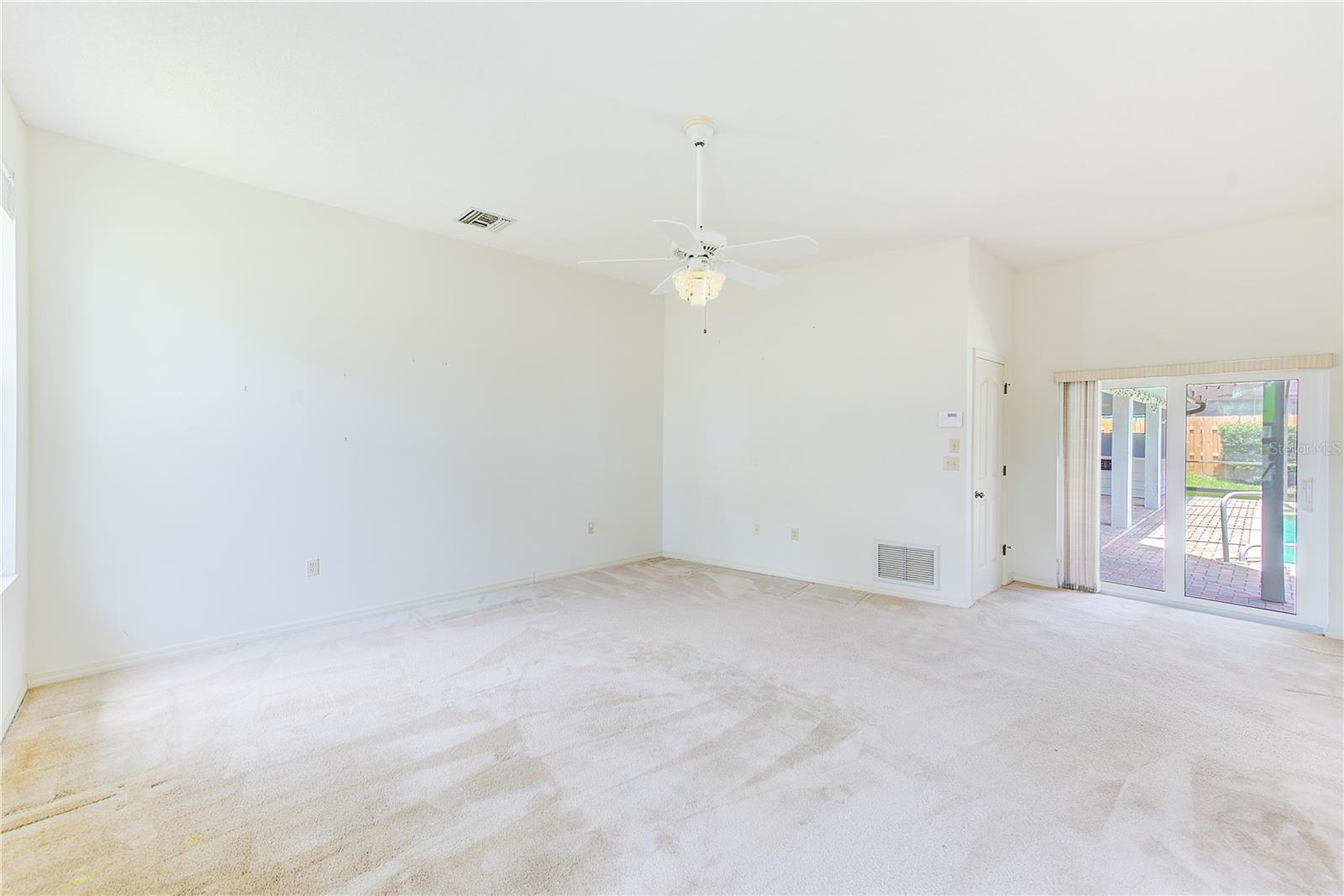 Listing photo id 38 for 14106 Kensington Oak Place