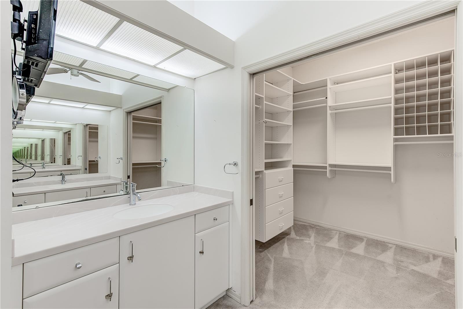 Listing photo id 40 for 14106 Kensington Oak Place