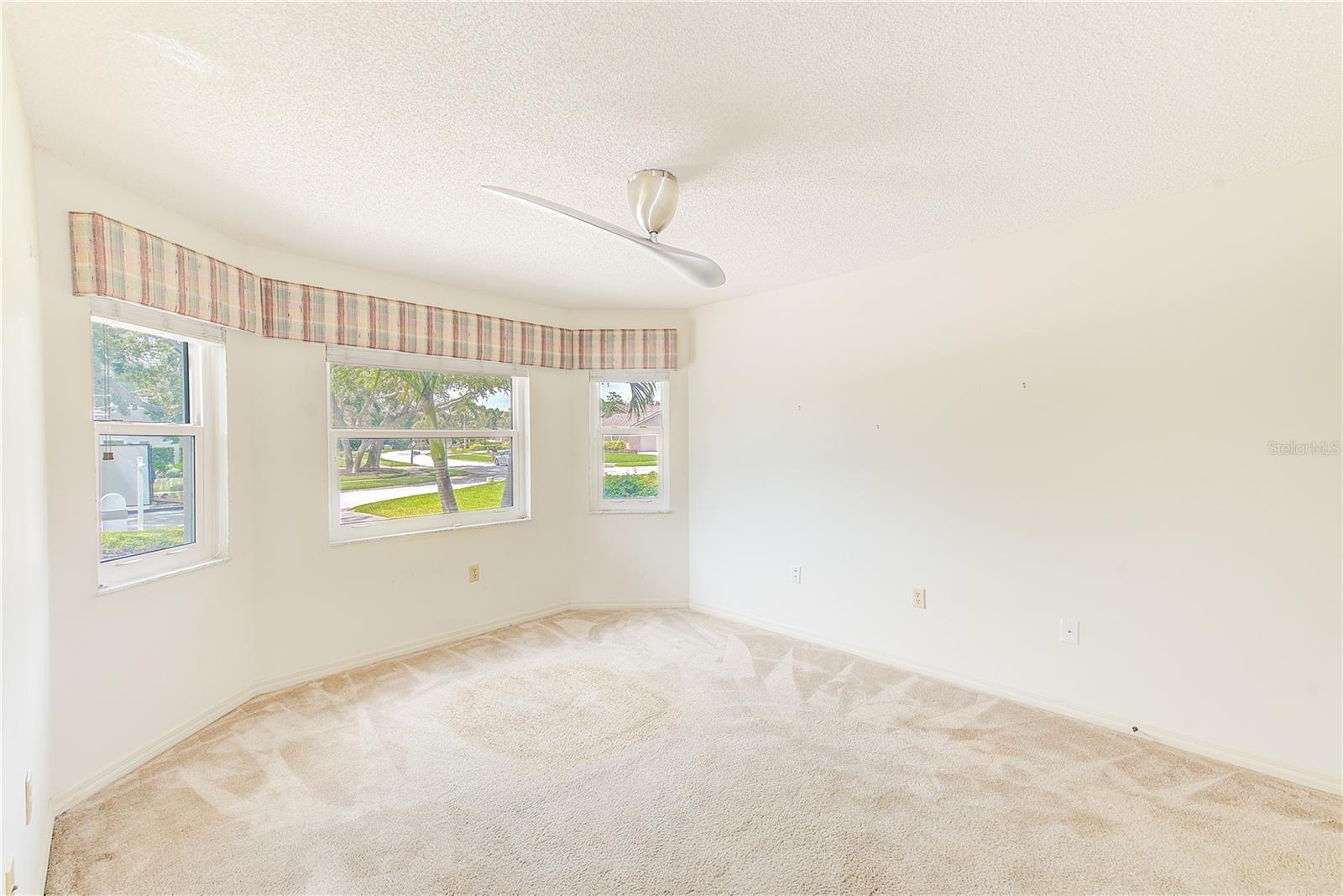 Listing photo id 48 for 14106 Kensington Oak Place