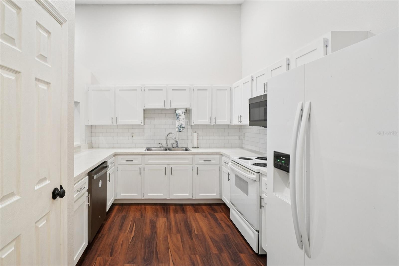 Image 12 of 32 For 3115 33rd Avenue B