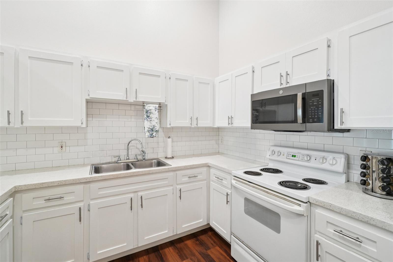 Image 14 of 32 For 3115 33rd Avenue B