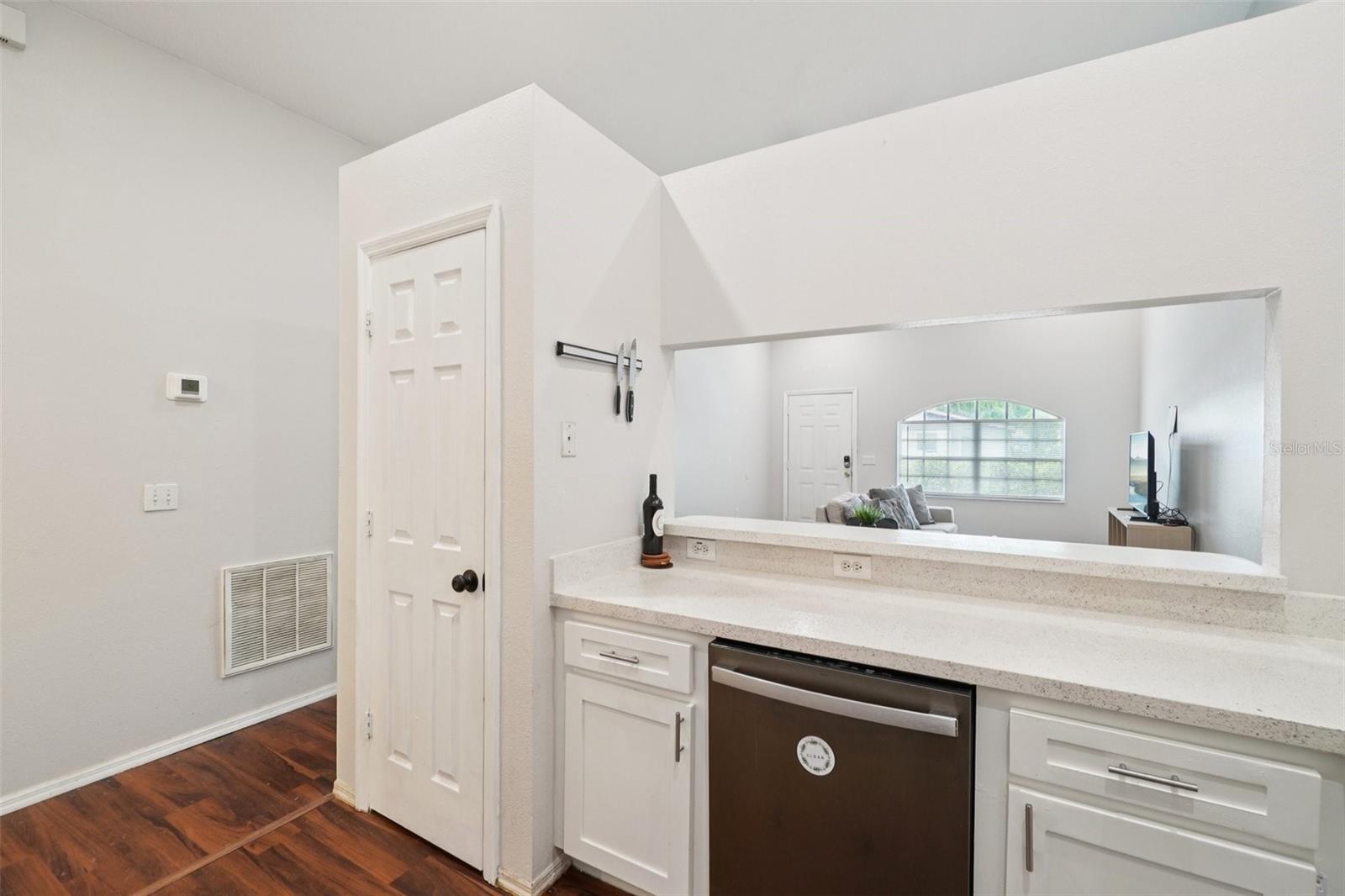 Image 16 of 32 For 3115 33rd Avenue B