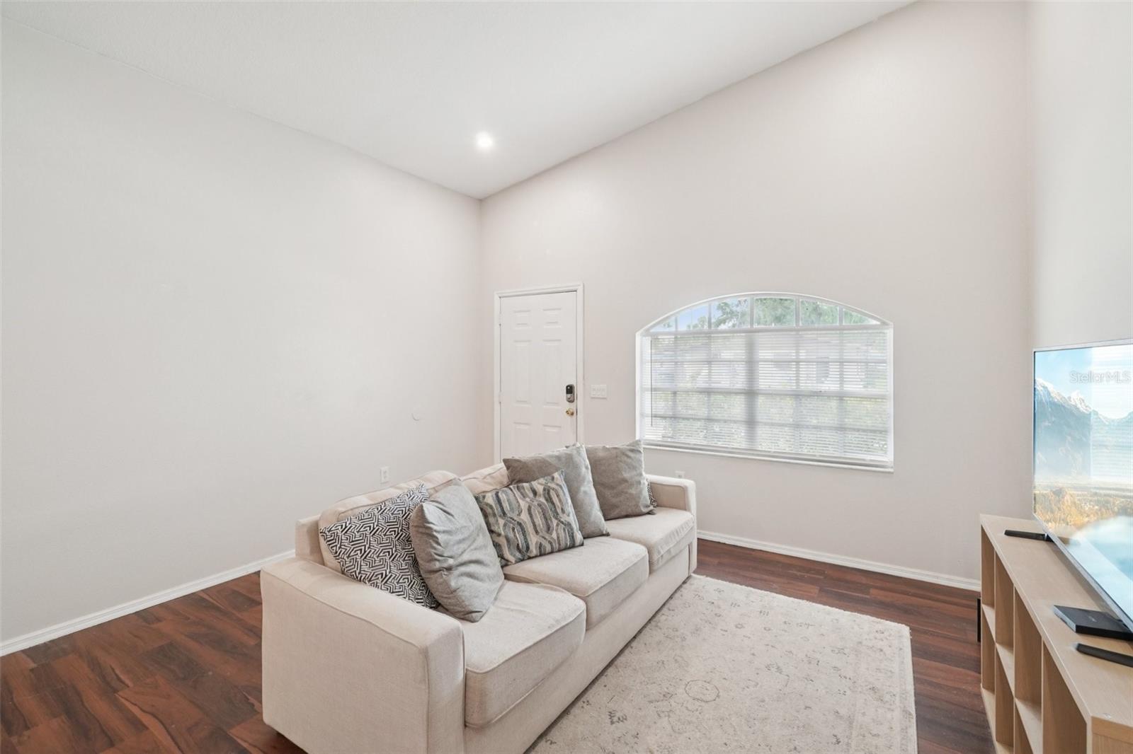 Image 7 of 32 For 3115 33rd Avenue B