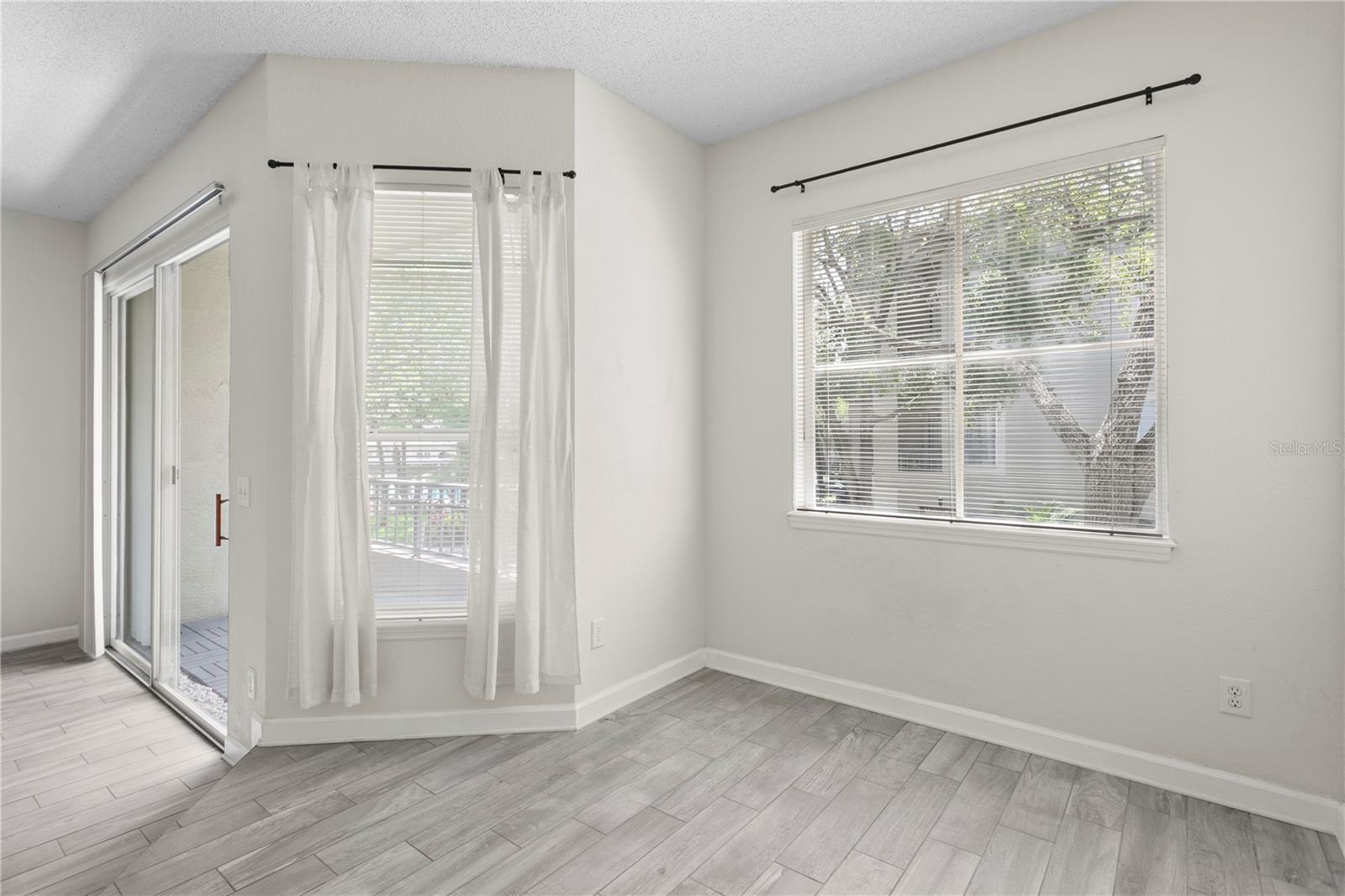 Image 20 of 65 For 749 Mainsail Drive 749