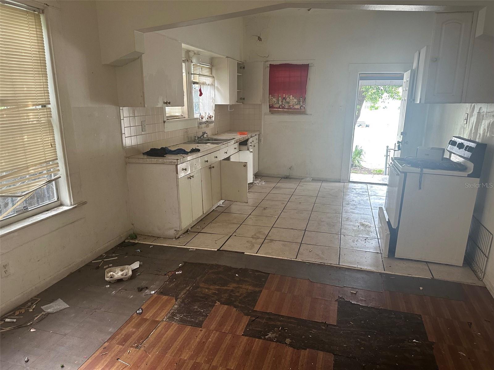 Image 4 of 7 For 3208 15th Street
