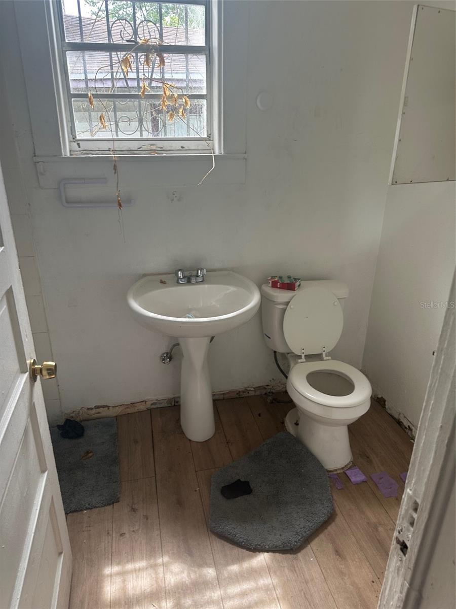 Image 7 of 7 For 3208 15th Street
