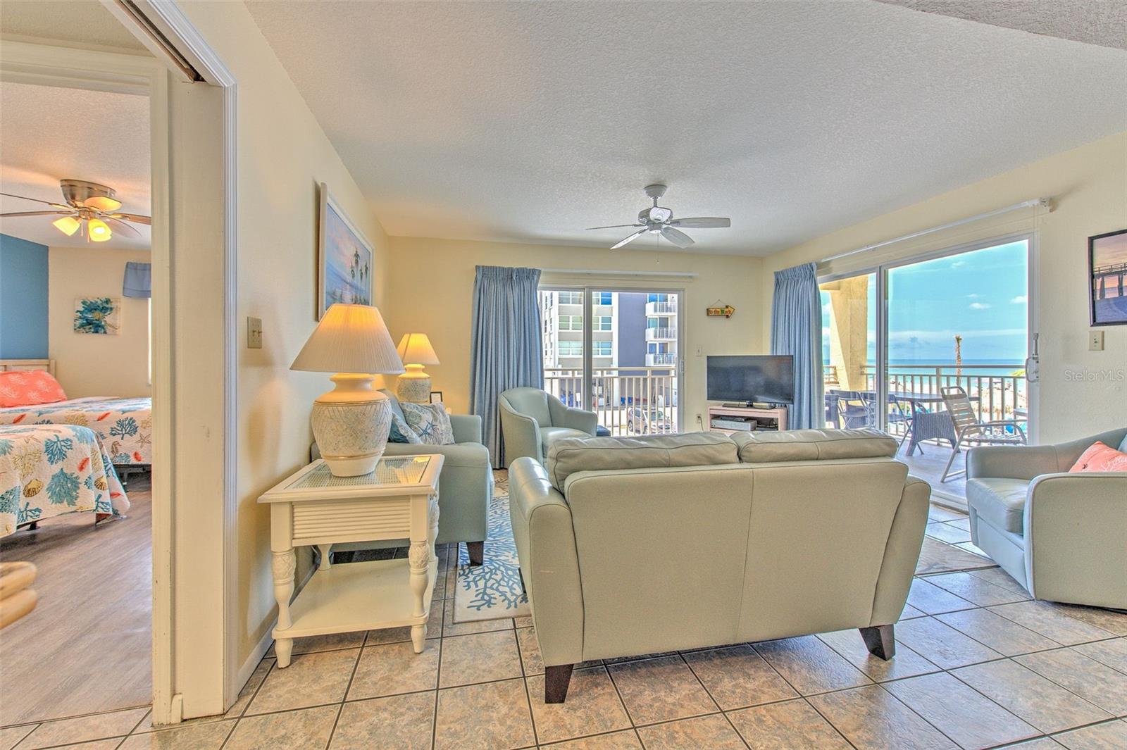 Image 11 of 43 For 17450 Gulf Boulevard 103