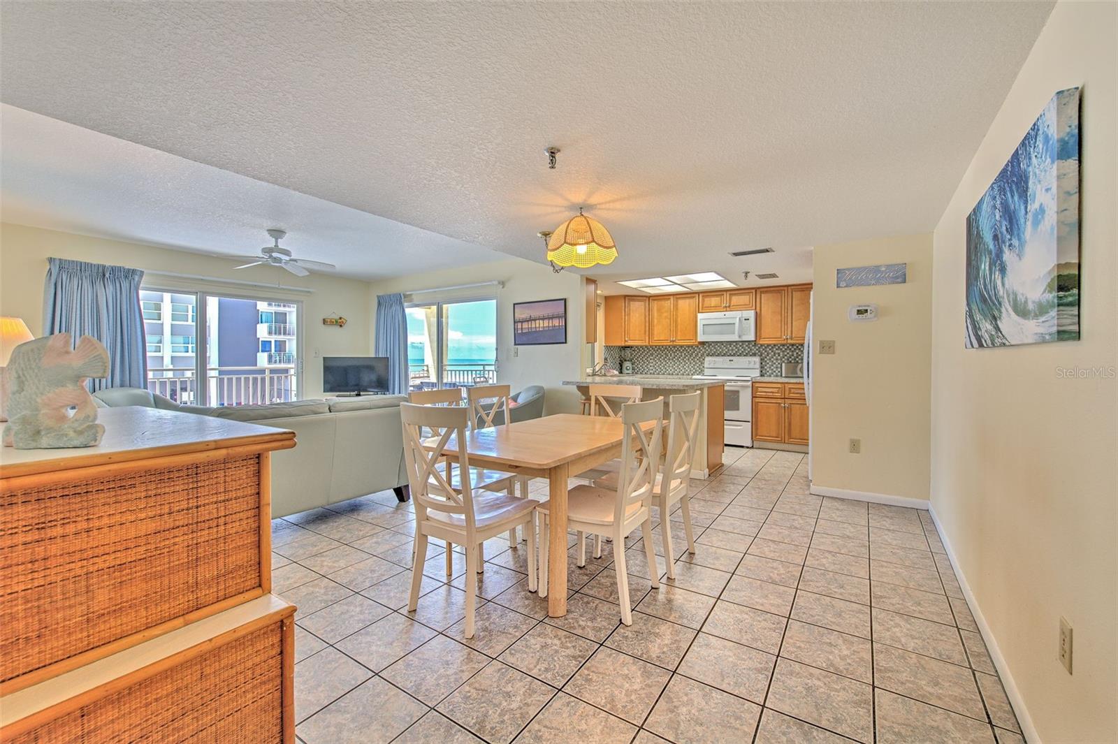 Image 13 of 43 For 17450 Gulf Boulevard 103