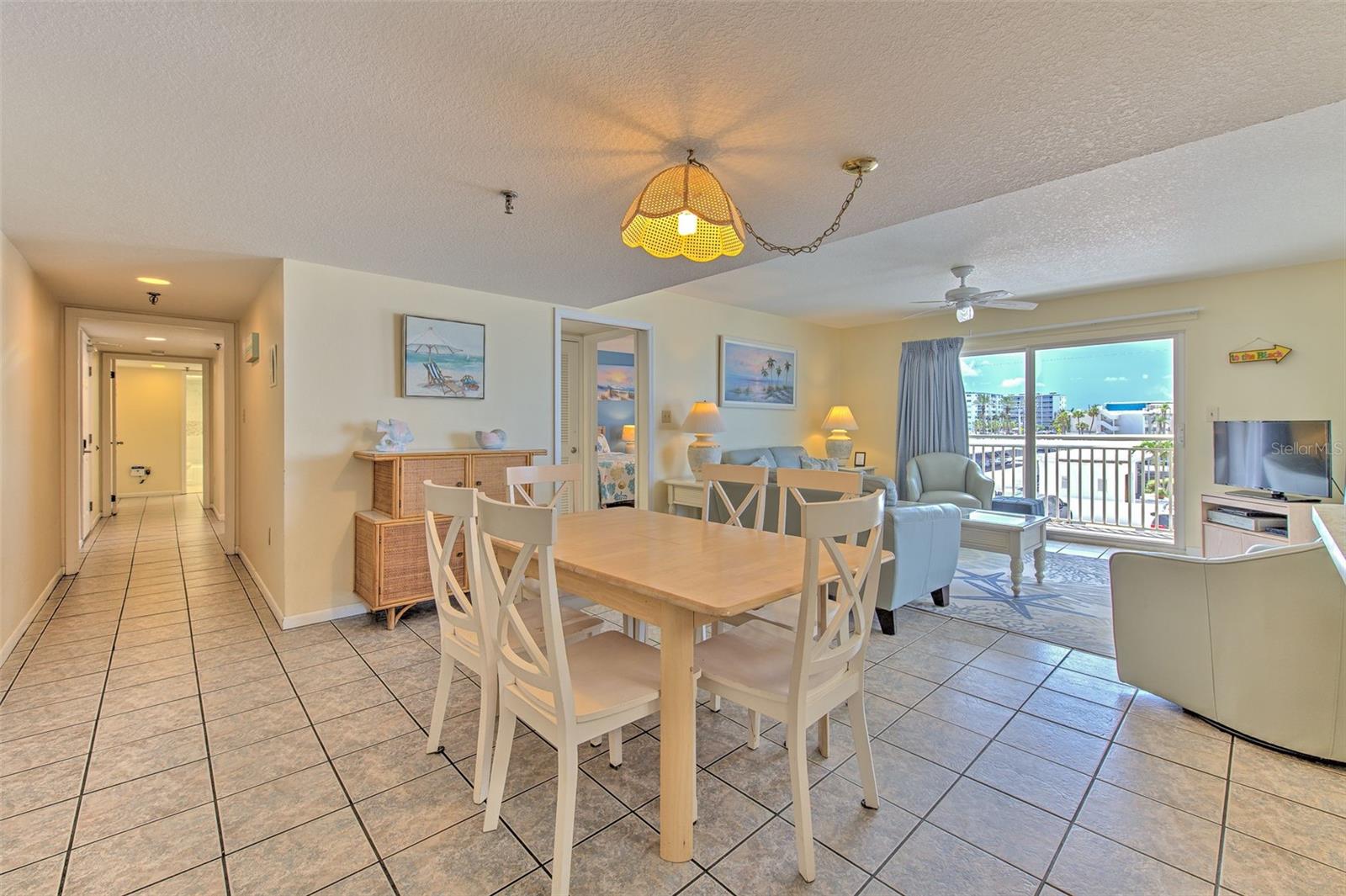 Image 15 of 43 For 17450 Gulf Boulevard 103